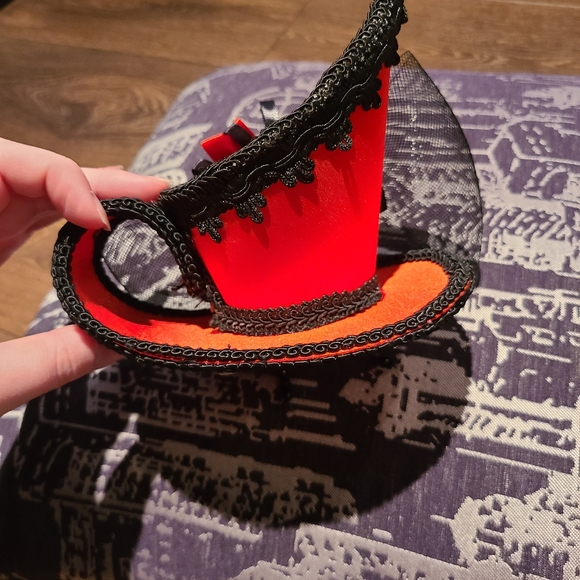 Cute little Fashion Hat - Picture 5 of 7